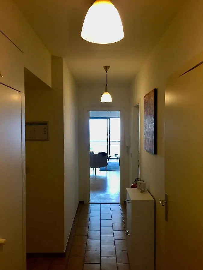 Rustig Appartement Met Zeezicht Dicht Bij Het Centrum Ostend Belgium